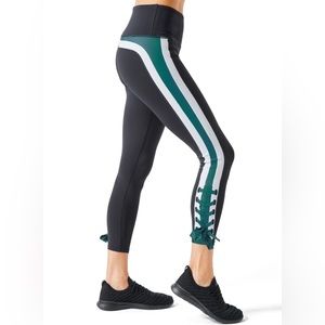 NEW Urban savage leggings